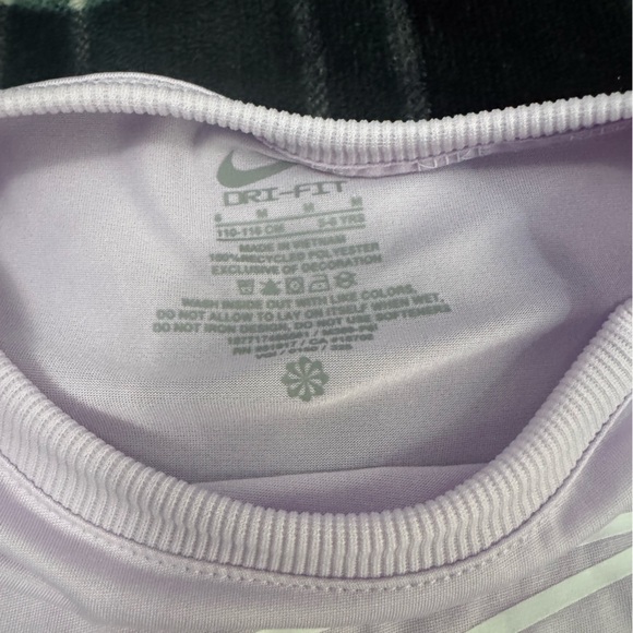 Nike Light Purple Dri-FIT Shirt - Picture 2 of 4